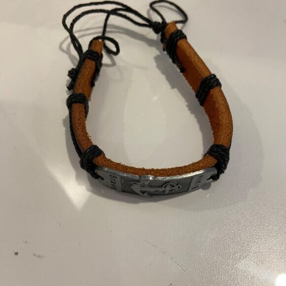 Handmade Leather Bracelet With Metal Anchor Plate Brave Design Adjustable - Picture 6 of 6